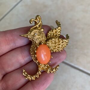 ERWIN PEARL GOLD-TONE FAUX CORAL CABOCHON BIRD OF PARADISE BROOCH